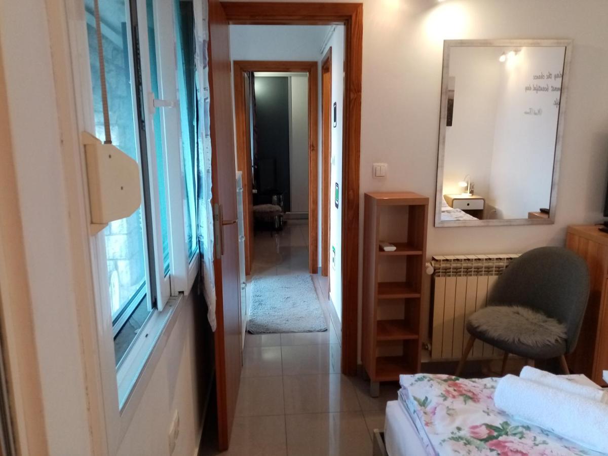 Apartment Zizi 오미스 외부 사진